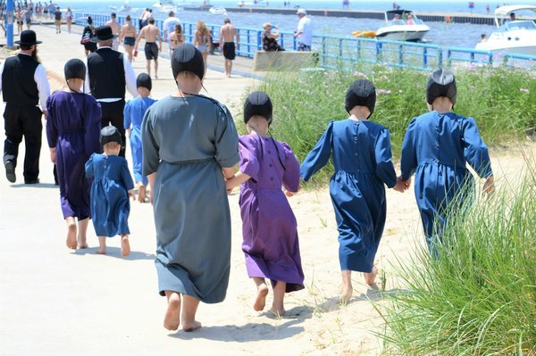 Comment découvrir les traditions de la culture amish en Pennsylvanie, USA : visites et conseils pratiques ?